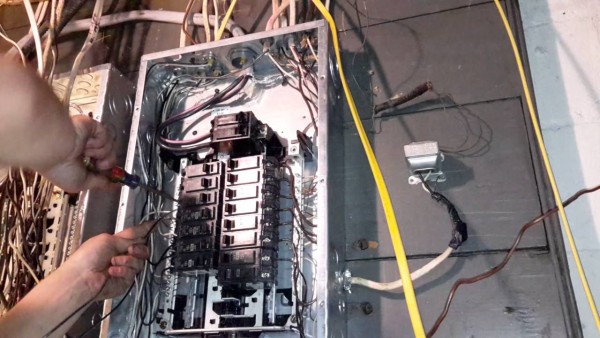 Diy Add Single Pole Breaker And 12ga Wire To Breaker Box Diy Add Single Pole Breaker And 12ga Wire To Breaker Box