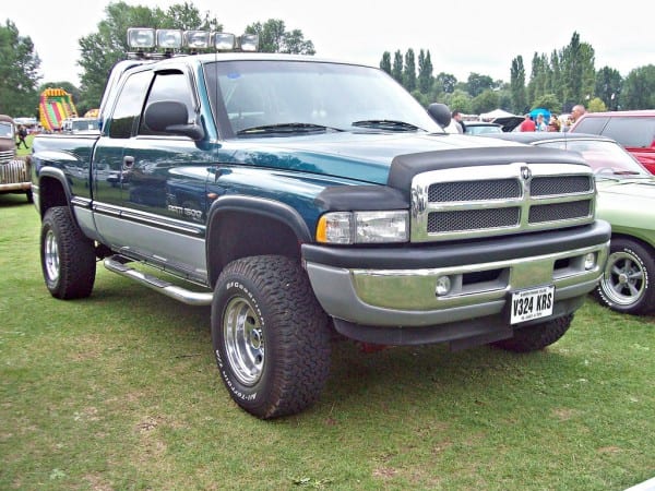 301 Dodge Ram 1500 Truck (2nd Gen) (1999) 301 Dodge Ram 1500 Truck (2nd Gen) (1999)