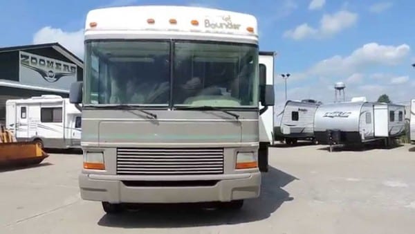 Nice Clean 36' 2000 Fleetwood Bounder 36s 1 Nice Clean 36' 2000 Fleetwood Bounder 36s 1