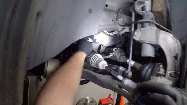 06 Ford 500 Alternator Replacement Video 06 Ford 500 Alternator Replacement Video