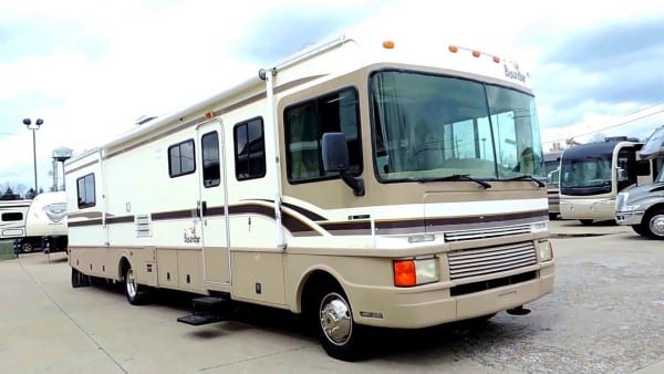 Nice Solid 36' 1999 Fleetwood Bounder 36s 1 Nice Solid 36' 1999 Fleetwood Bounder 36s 1