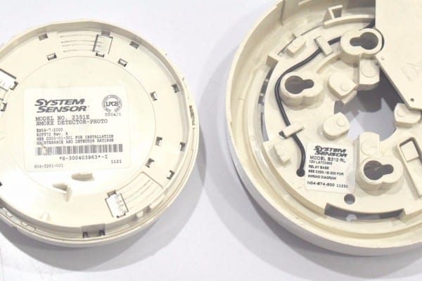 System Sensor 2351e Conventional Optical Photo Smoke Detector System Sensor 2351e Conventional Optical Photo Smoke Detector
