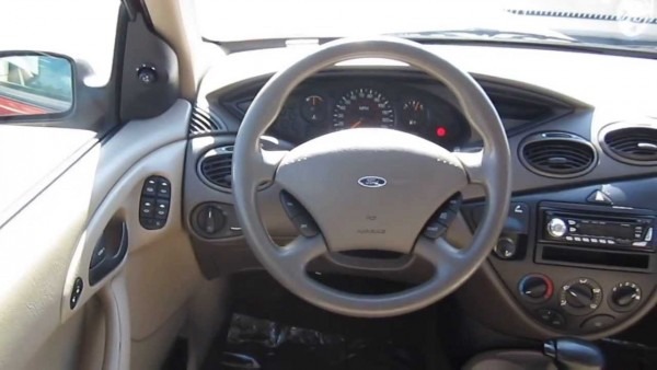 2000 Ford Focus, Red 2000 Ford Focus, Red