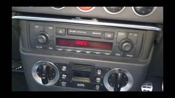 2001 Audi Tt Radio