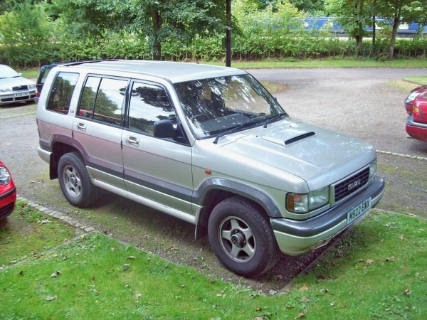 44 Isuzu Trooper 4d (92 44 Isuzu Trooper 4d (92