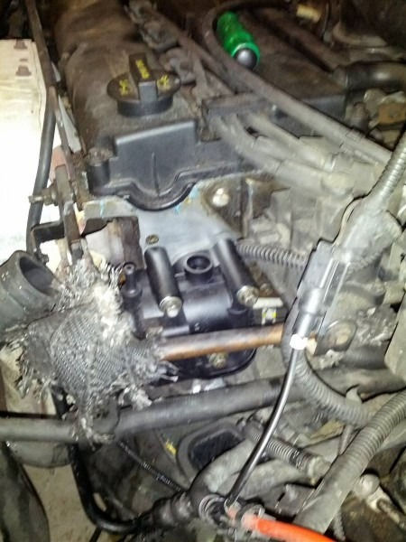 Replace The Thermostat Housing On A 2002 Ford Focus Replace The Thermostat Housing On A 2002 Ford Focus