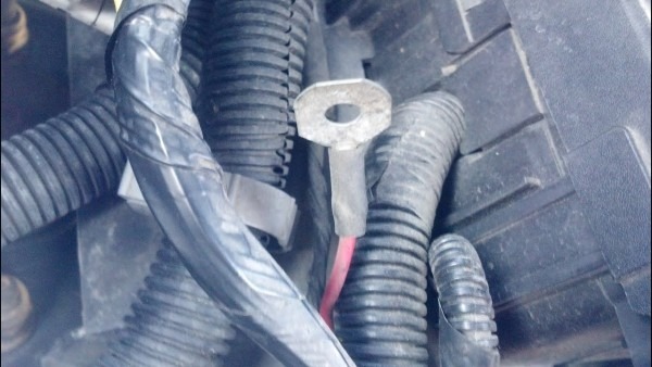 Trailblazer Envoy Disconnected Red Wire Near Battery Trailblazer Envoy Disconnected Red Wire Near Battery