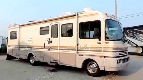 Nice Solid 33' 1992 Fleetwood Bounder Chevrolet 454efi Remodeled Nice Solid 33' 1992 Fleetwood Bounder Chevrolet 454efi Remodeled