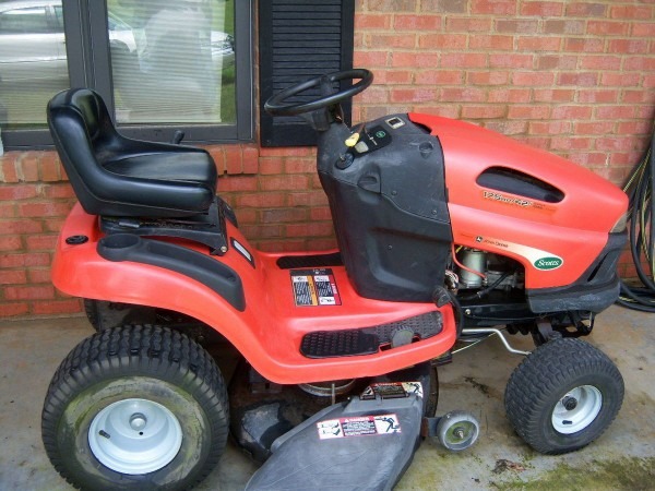 Scotts L1742 Lawn Tractor 17 5 Hp Kholer Engine Low Hours On Popscreen Scotts L1742 Lawn Tractor 17 5 Hp Kholer Engine Low Hours On Popscreen