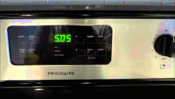 How To Turn On The Oven On A Frigidaire Stove