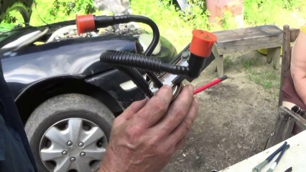 How To Replace A Fuel Filter On A 1997 Neon Plymouth How To Replace A Fuel Filter On A 1997 Neon Plymouth