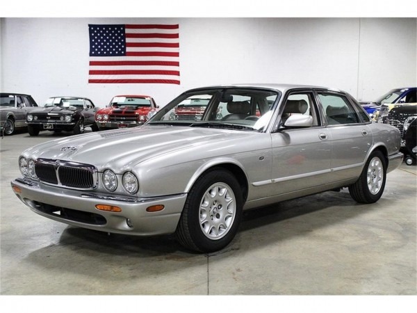99 Jaguar Xj8